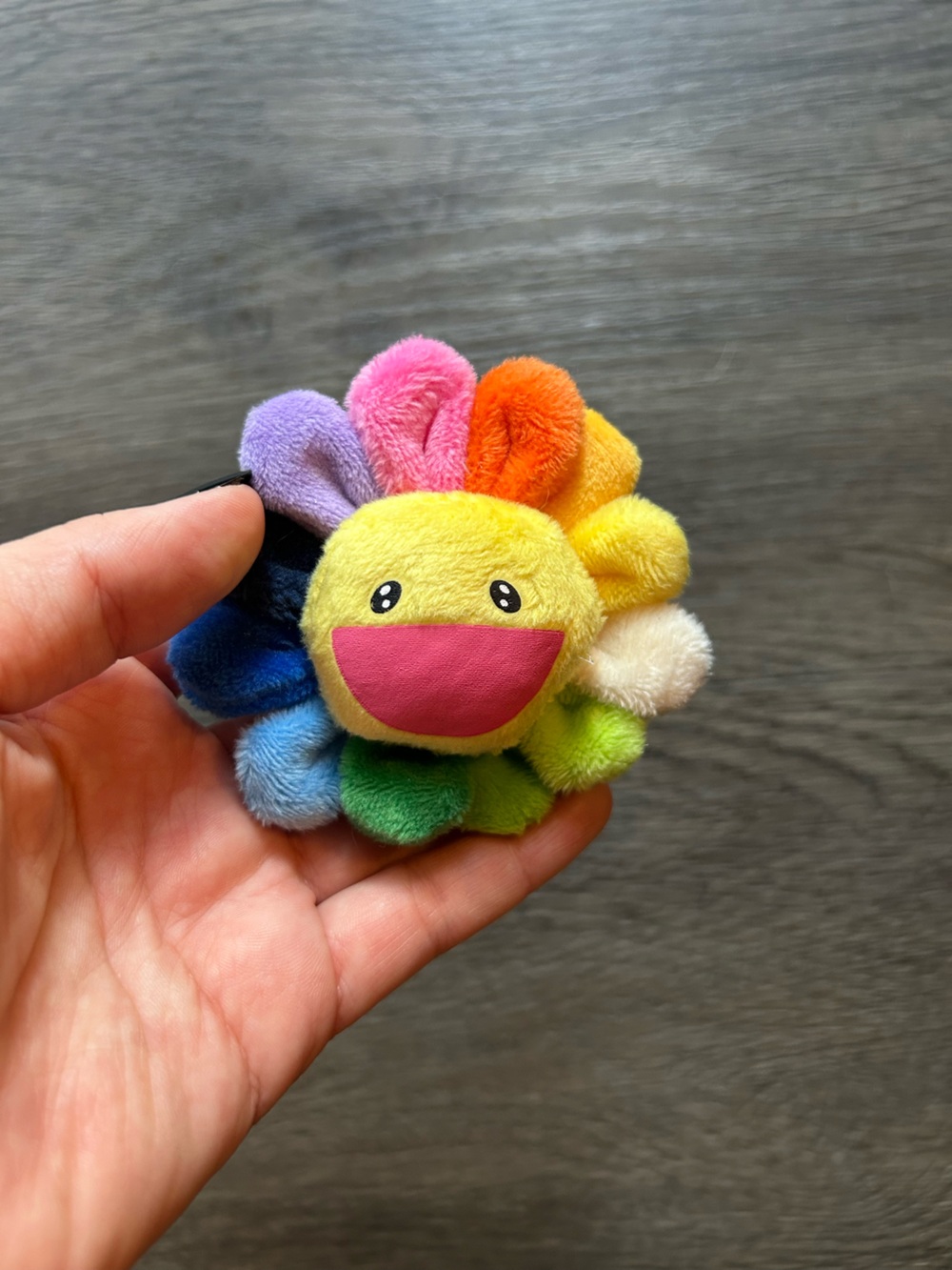 Colorful Smiling Flower Button - Picture 3 of 3